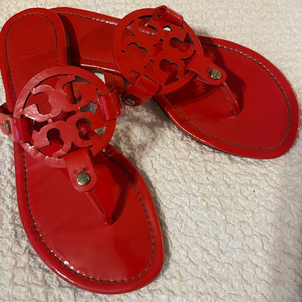 Tory Burch Bright Samba/Orange Coral Patent Leather Miller Sandals